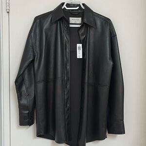 Aritzia Babaton Pelli vegan leather jacket XXS black New
